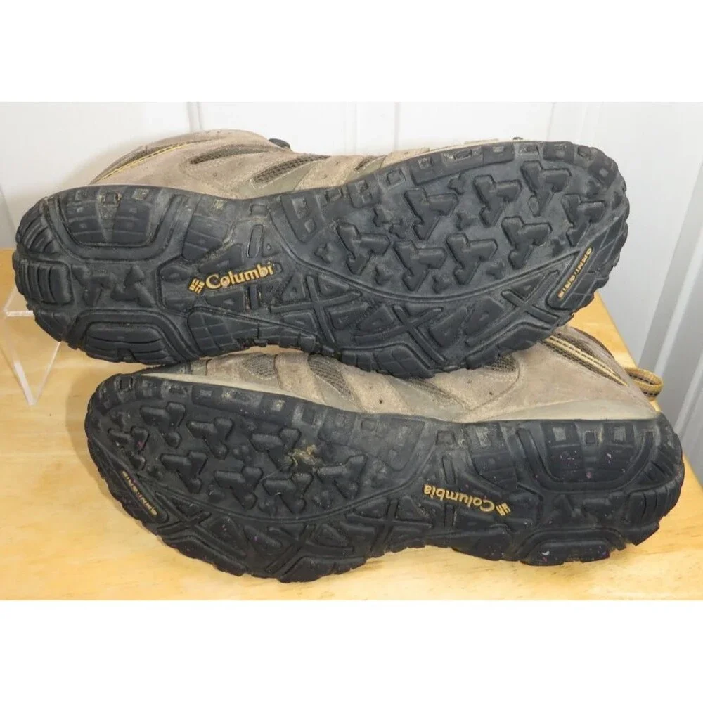 Columbia Men's Redmond Mid Waterproof Hiking Boots Cordovan/Dark Banana Size 9.5